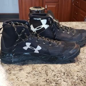 Men's Under Armour bball shoes